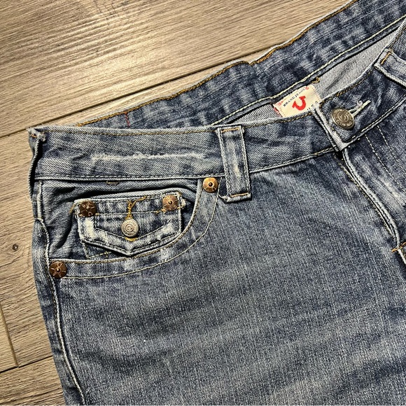 Bootcut Bedazzled True Religion Jeans

Size 32 x 30 - Picture 3 of 3